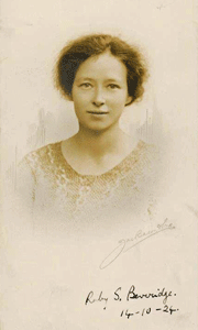 Dr Ruby Scoular Beveridge 1924 photograph required for medical practitioner application